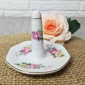 Dainty Vintage Ring Holder